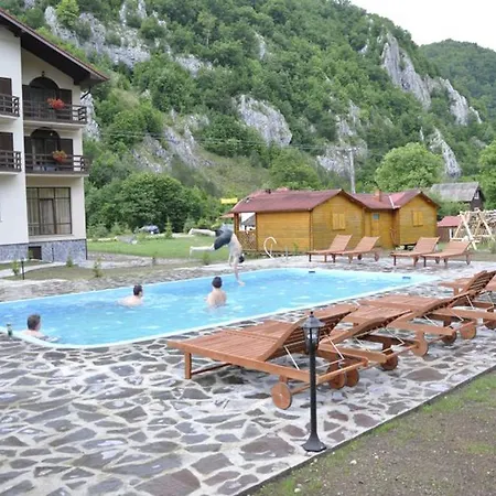 Carpathia Hotel Onceşti