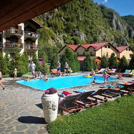Carpathia 3* Onceşti